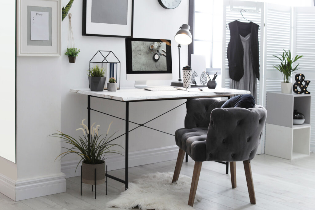 How Do You Build the Perfect Home Office?